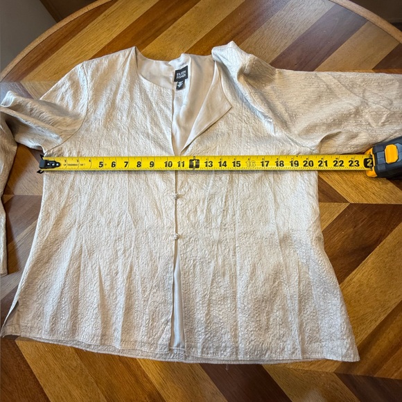 Eileen Fisher Light Tan Blazer Blouse 100% Silk with silk lining - Picture 10 of 13